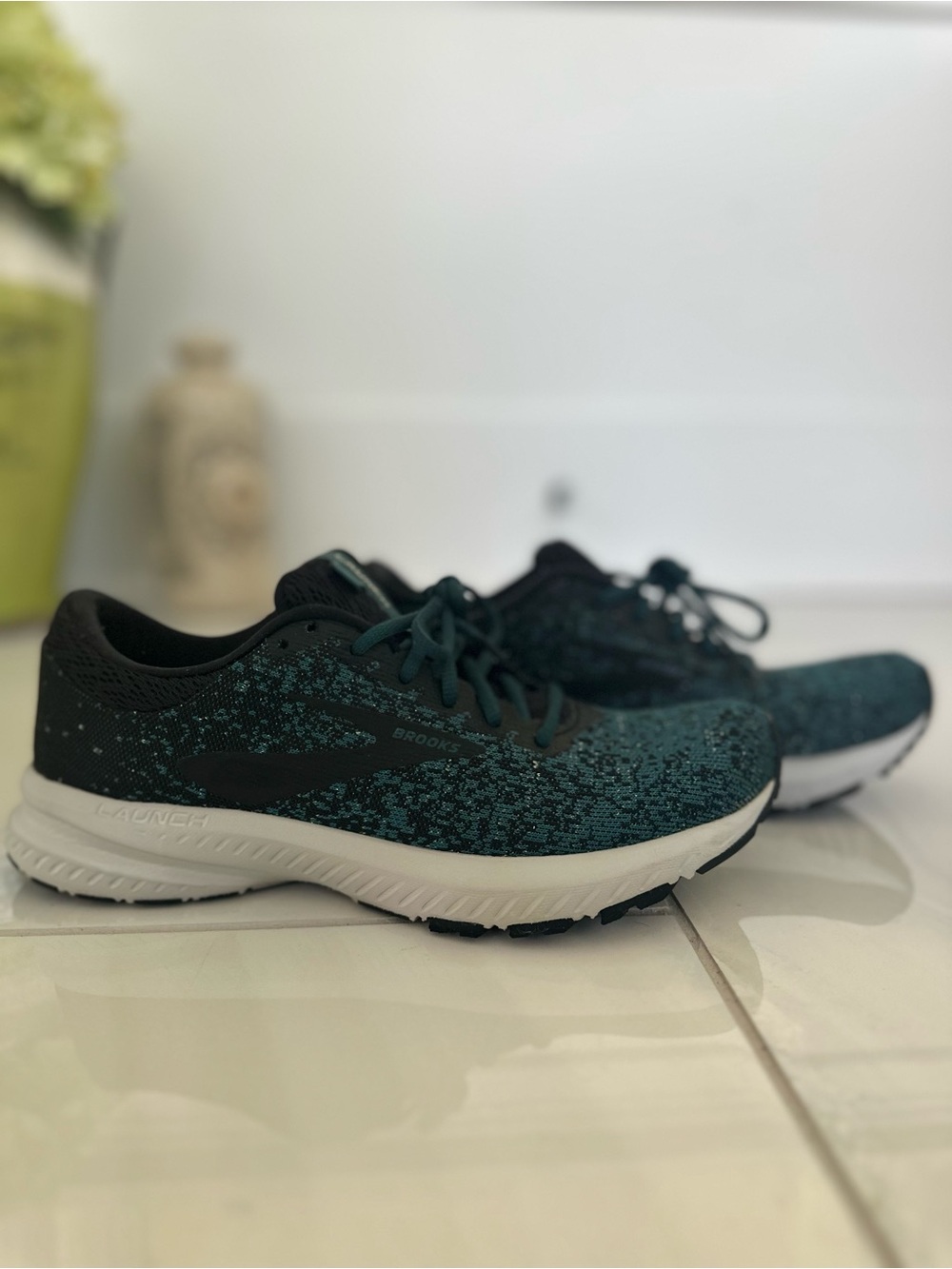 Brooks Launch 6 Running Shoes Teal Black Knit Women’s Sz 7.5 Euro 38.5 - Picture 2 of 10